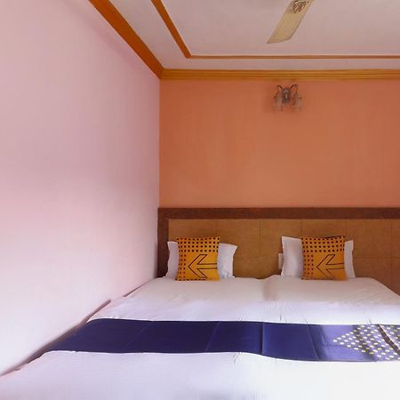 Spot On 75963 Hotel Prince Bodh Gaya Eksteriør billede